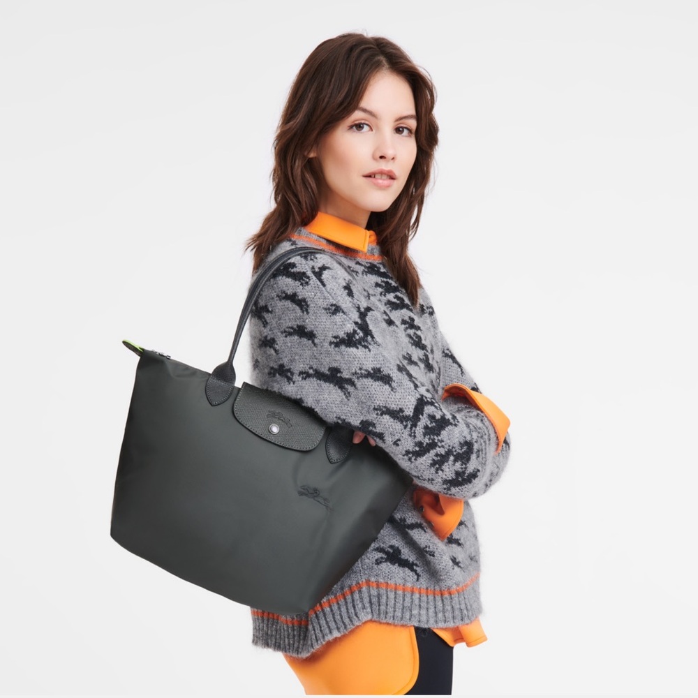 Le Pliage Green M Tote Bag Graphite - Recycled Canvas - Picture 11 of 12